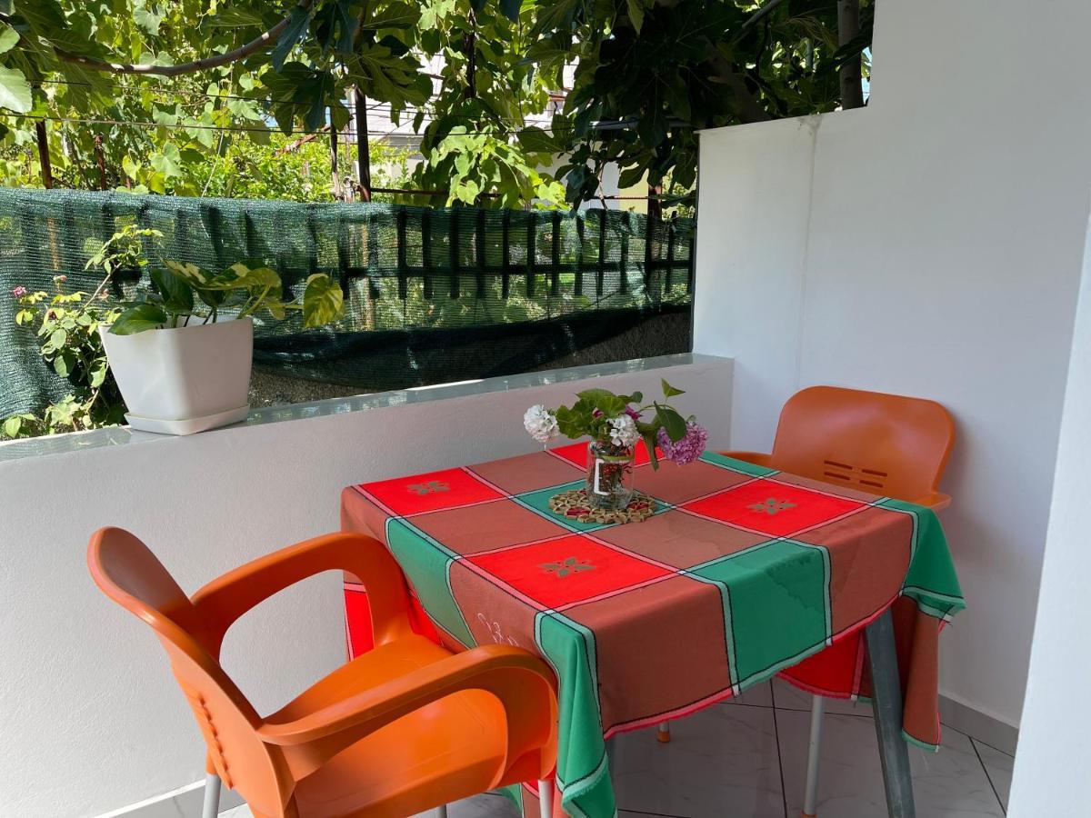 Kristeo Apartment Vlorë Екстериор снимка