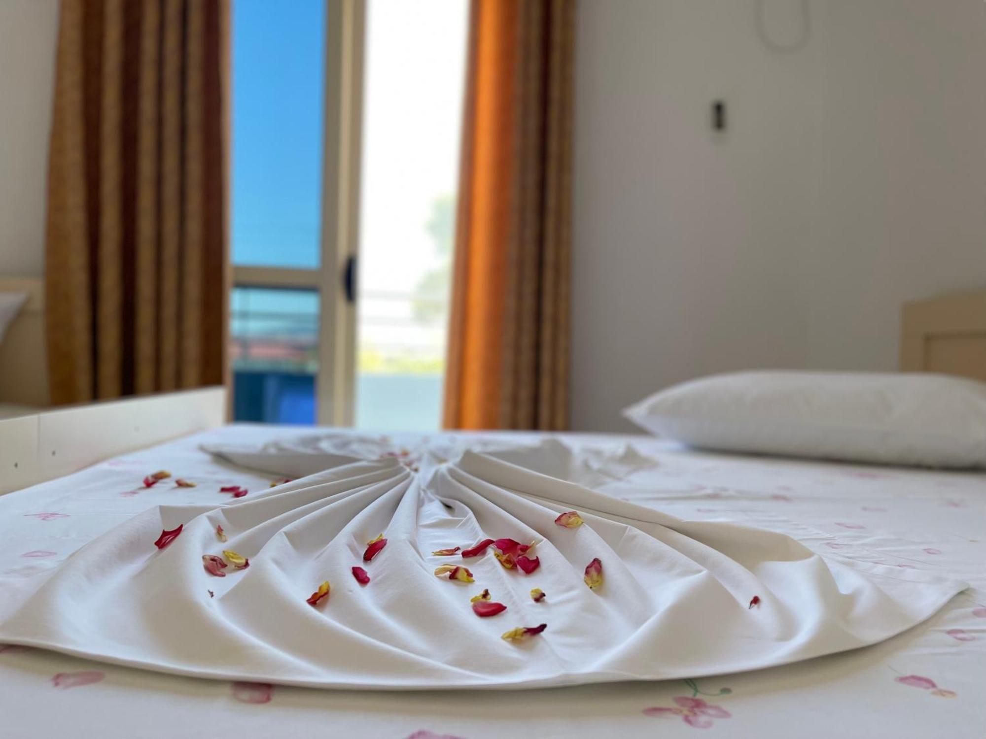 Kristeo Apartment Vlorë Екстериор снимка