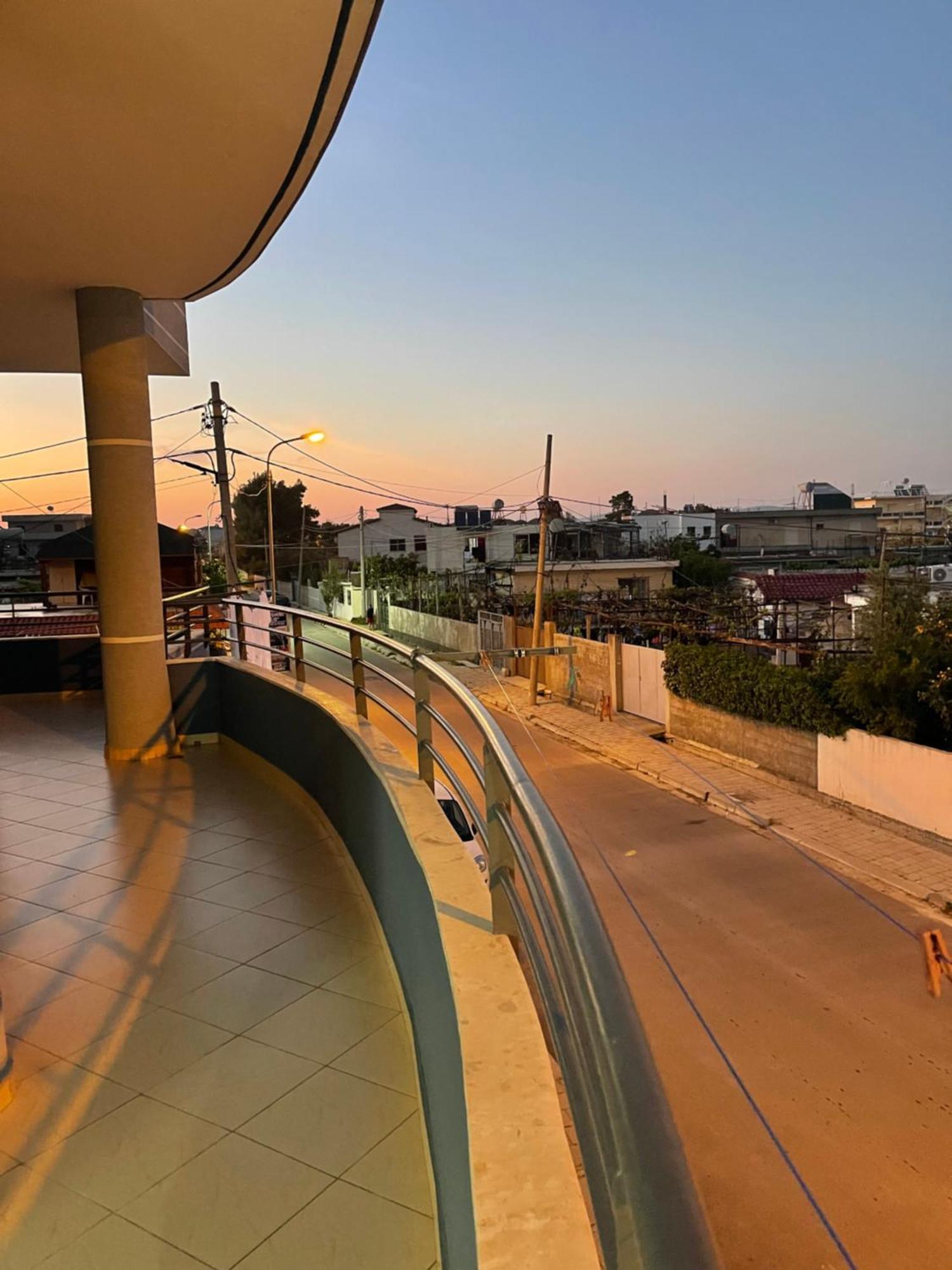 Kristeo Apartment Vlorë Екстериор снимка