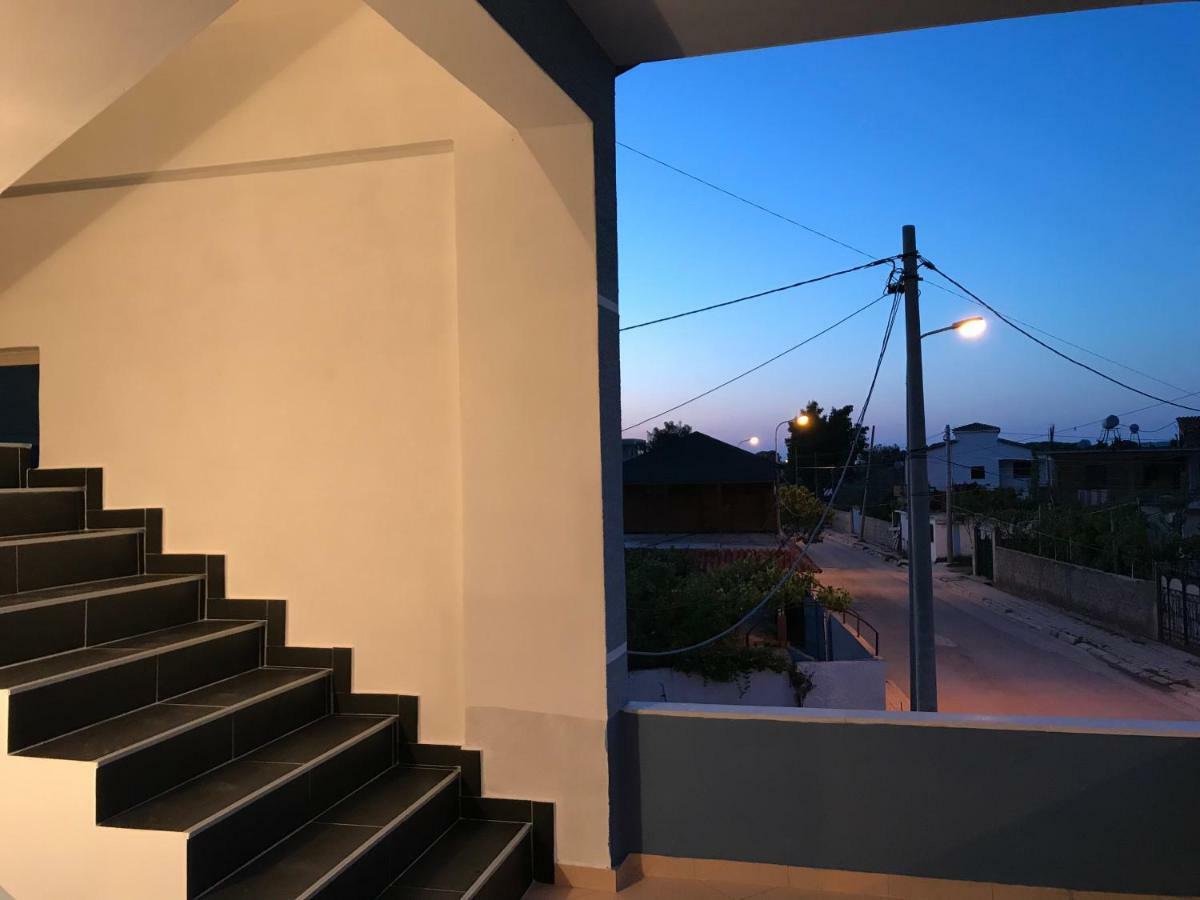 Kristeo Apartment Vlorë Екстериор снимка